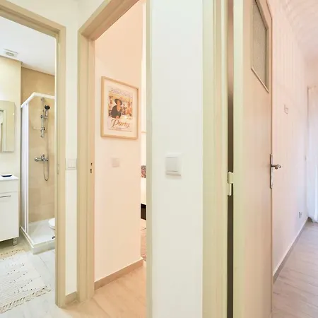 Light With Amazing Balcony, By Timecooler Appartement Lisboa